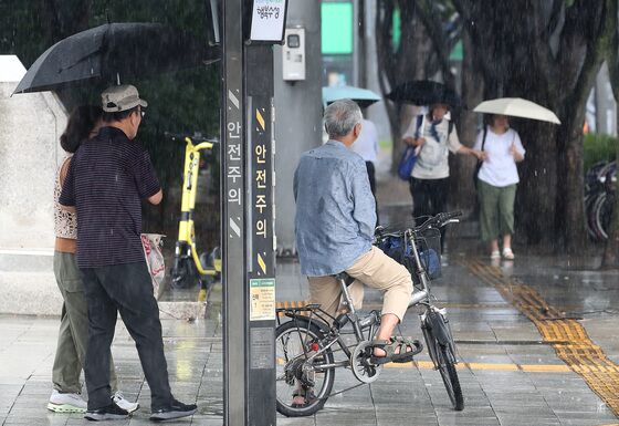 [오늘의 날씨] 충북·세종(19일, 목)…밤부터 20일까지 20~60㎜ 비
