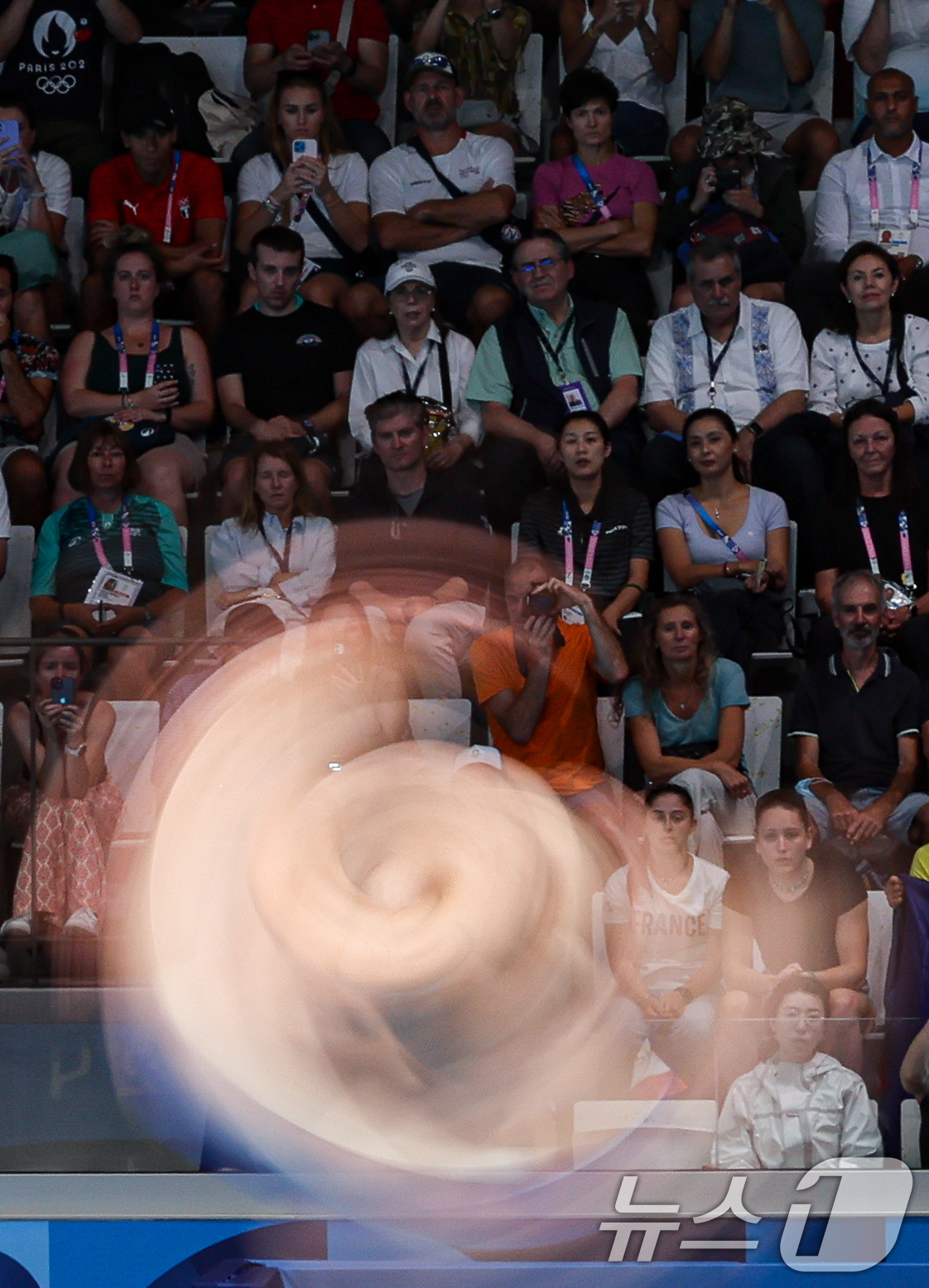 (파리(프랑스)=뉴스1) 박정호 기자 = 프랑스 다이빙 대표팀 줄스 부아예가 8일 오후(한국시간) 프랑스 파리 아쿠아틱 센터에서 진행된 2024 파리올림픽 다이빙 남자 3m 스프링 …