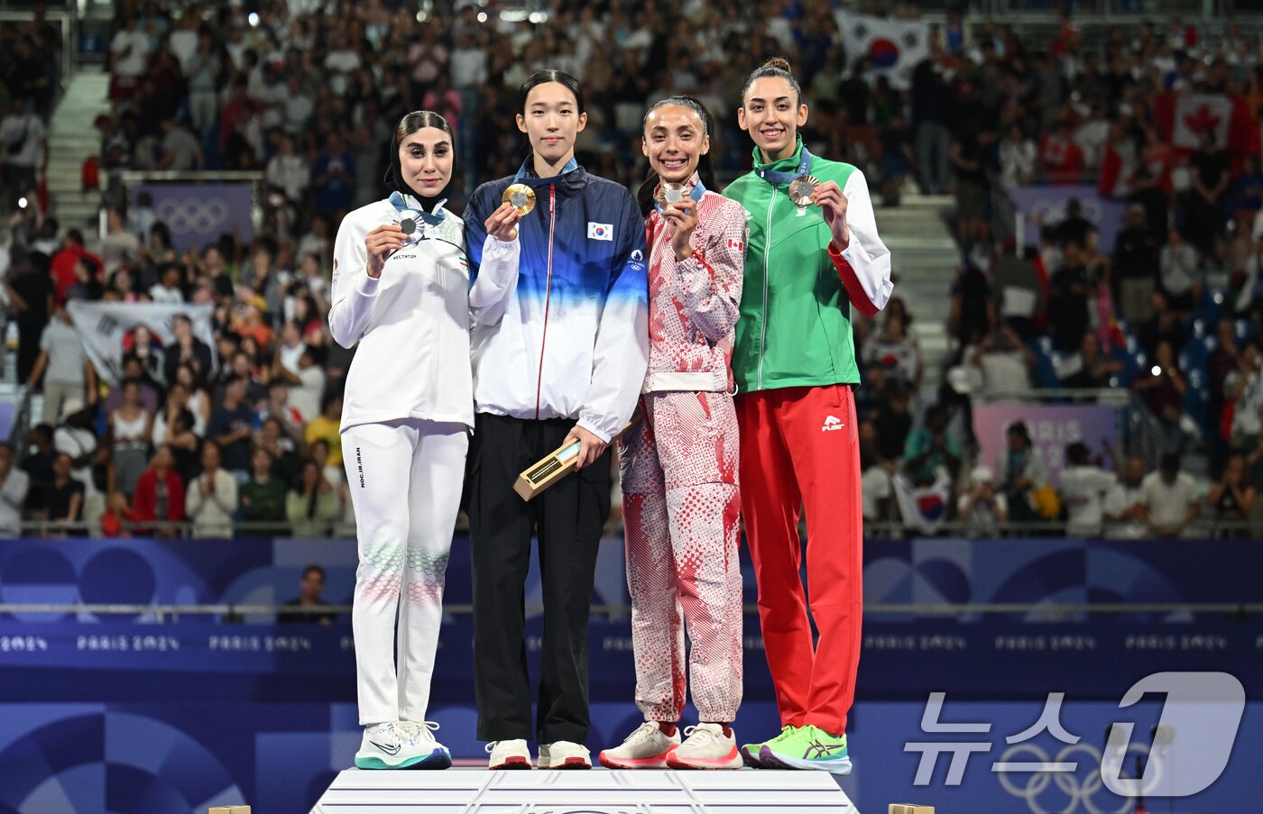 본문 이미지 - 대한민국 태권도 국가대표팀 김유진(왼쪽에서 두 번째) 2024.8.9 ⓒ 뉴스1 이동해 기자