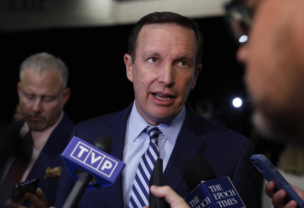 美민주 상원의원 "트럼프 2기 탄핵 사유, 1기보다 10배 많아"