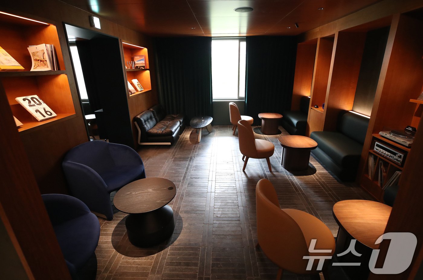 본문 이미지 - 서울 중구 장충동 스타벅스 장충라운지R 모습. 2024.9.11/뉴스1 ⓒ News1 임세영 기자