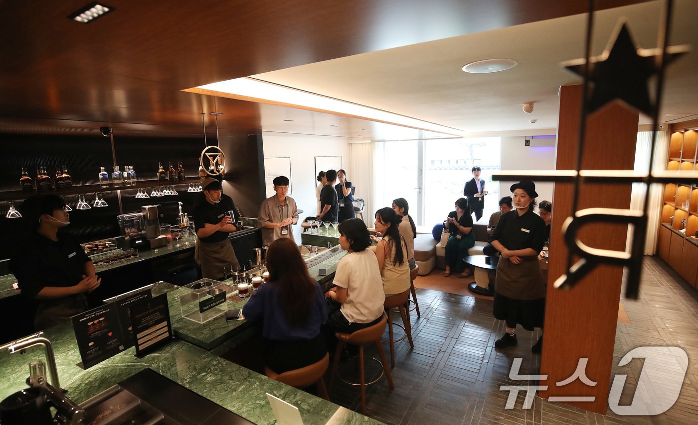 본문 이미지 - 서울 중구 장충동 스타벅스 장충라운지R 모습. 2024.9.11/뉴스1 ⓒ News1 임세영 기자