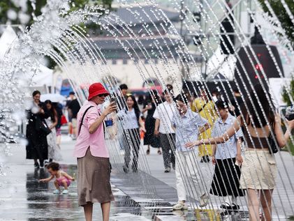 [오늘의 날씨]울산(14일, 토)…낮 최고 33도 '폭염주의보'