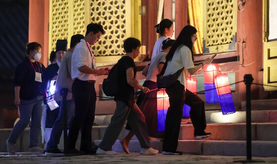 청사초롱 들고 거니는 궁궐의 밤…'창덕궁 달빛기행' 9월 시작