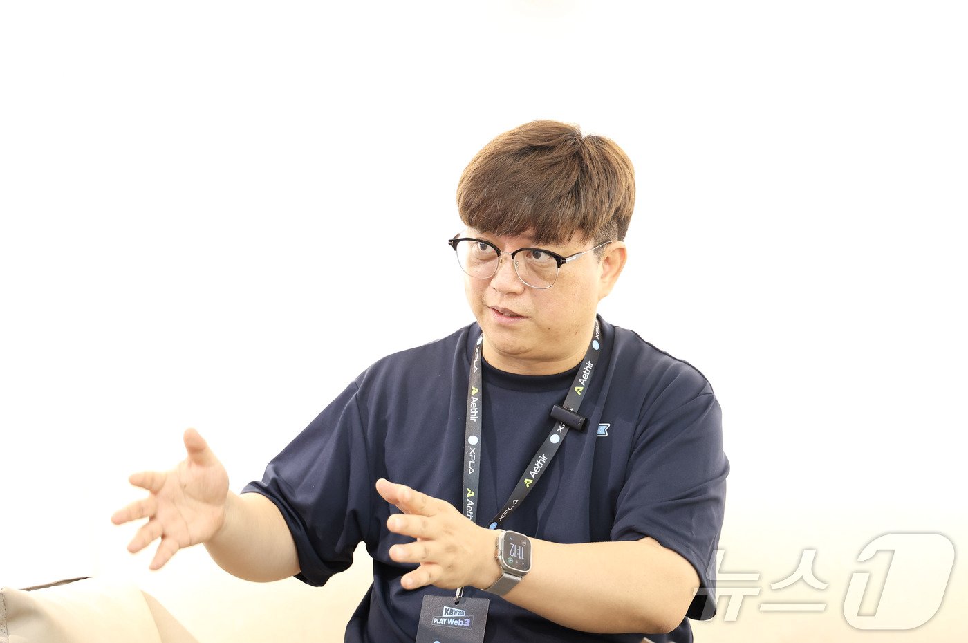 본문 이미지 - 장종철 컴투스홀딩스 부문장이 2024년 9월4일 서울 광진구에 위치한 워커힐호텔에서 열린 <뉴스1>과의 인터뷰에 참여하고 있다. (컴투스 자료 제공)