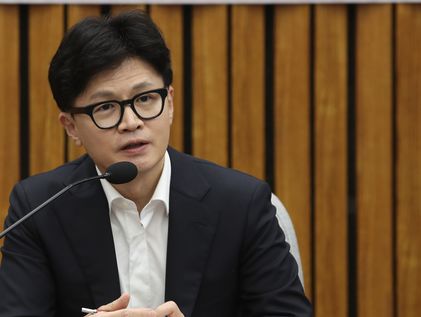 의료계 버티기에 정부 엇박자·야당 압박…한동훈 사면초가