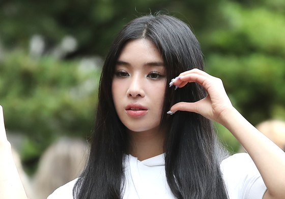 캣츠아이, 마농 이어 소피아까지 활동 잠정 중단…"건강 회복 위해"