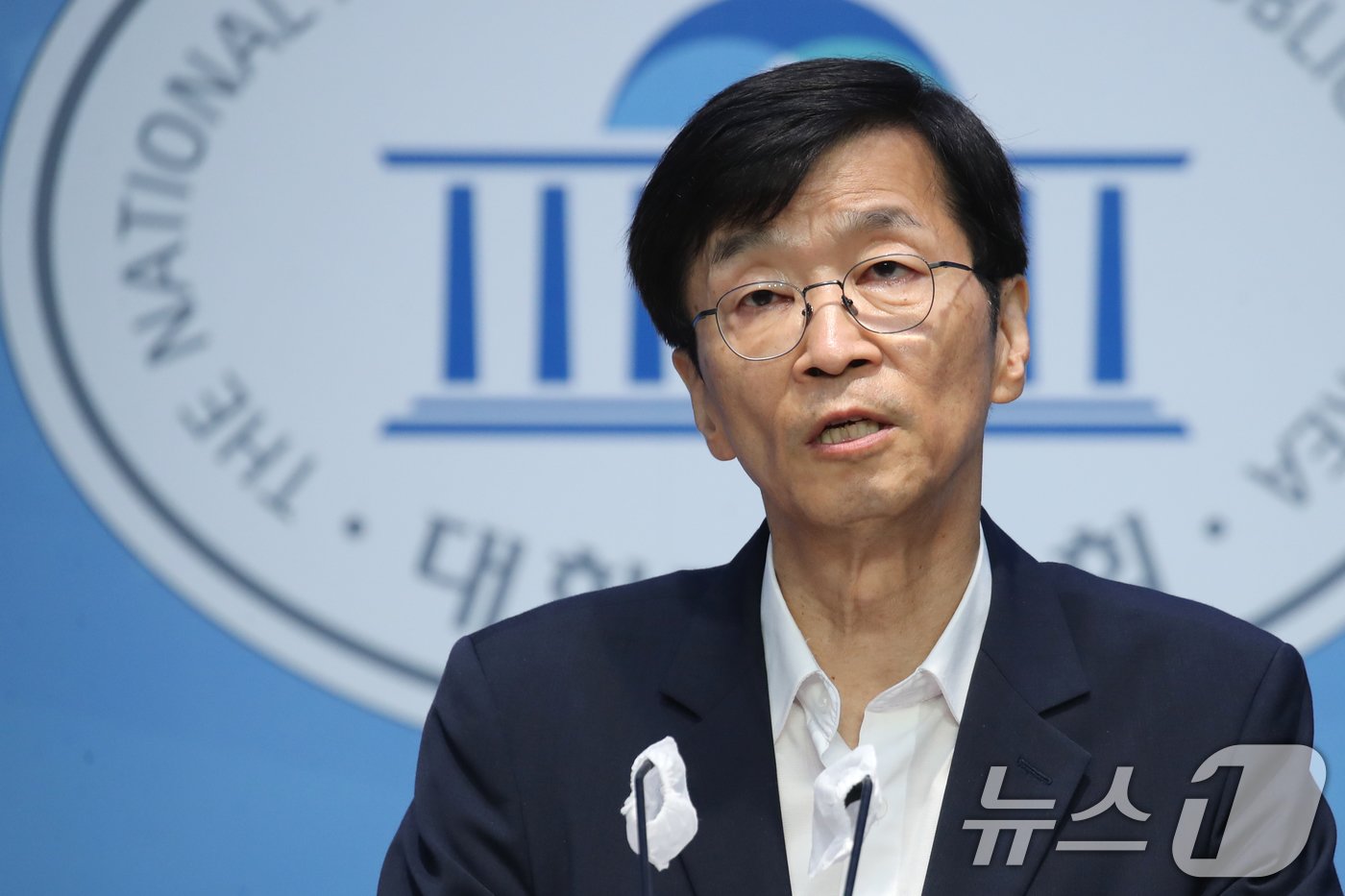 본문 이미지 - 서울시교육감 보궐선거와 관련해 기자회견을 하는 곽노현 전 서울시 교육감. /뉴스1 ⓒ News1 이광호 기자