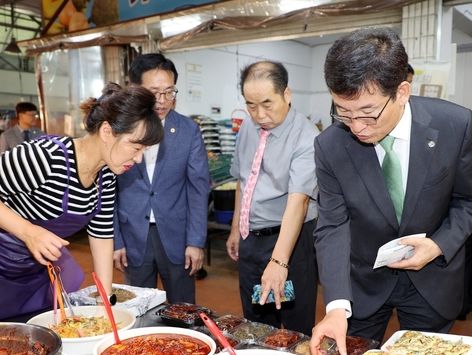 충북교육청, 복지시설 등 찾아 "즐거운 한가위 보내세요"