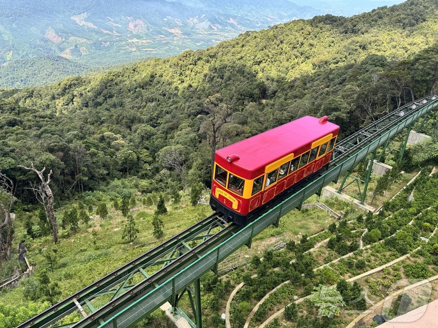 본문 이미지 - 베트남 다낭 바나힐을 오가는 트램의 모습. ⓒ 뉴스1 김형준 기자