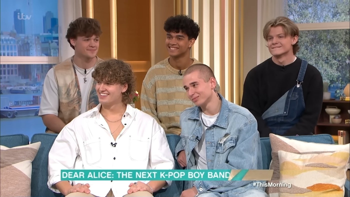 본문 이미지 - 사진=디어 앨리스(ITV1 방송화면 갈무리)