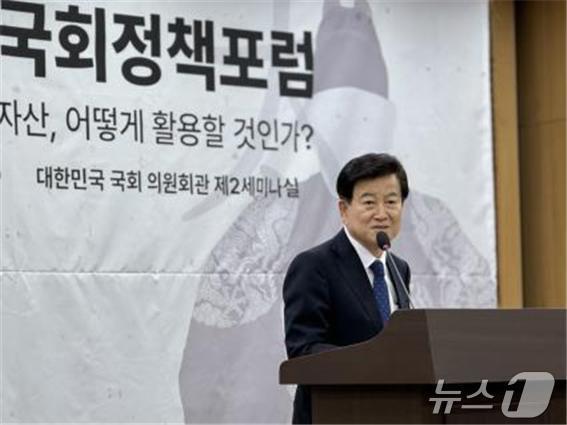 본문 이미지 - 지난 13일 정동영 의원이 ‘태조 이성계 역사문화자산 활용방안에 대한 정책포럼’에서 발언을 하고 있다.(의원실제공)2024.9.14/뉴스1