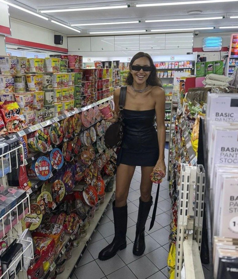 본문 이미지 - 모델 이리나 샤크 인스타그램