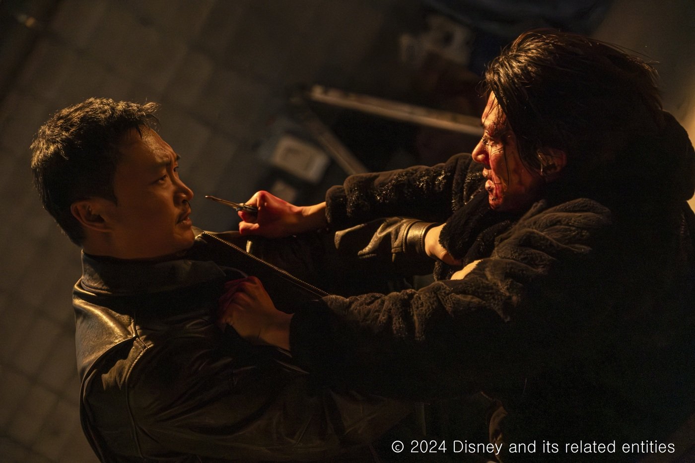 본문 이미지 - 디즈니+ 강남 비-사이드