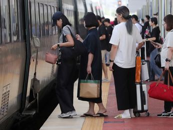 "추석 내내 엄마 밥 든든히 먹고 올라가요"…아쉬운 '안녕'