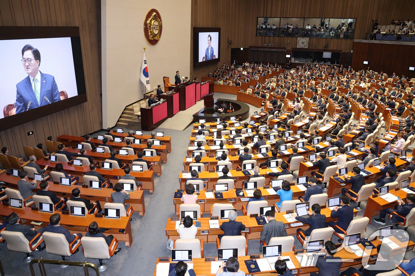 우원식 국회의장이 2일 오후 서울 여의도 국회 본회의장에서 열린 제22대 국회 개원식 겸 제418회 국회&#40;정기회&#41; 개회식에서 개회사를 하고 있다. 2024.9.2/뉴스1 ⓒ News1 신웅수 기자