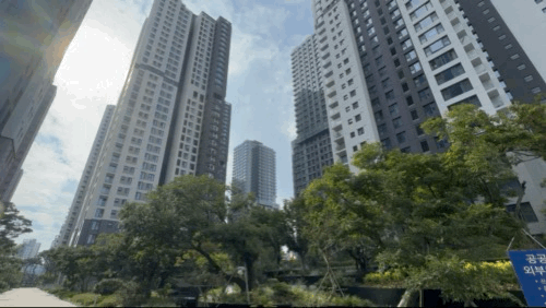 본문 이미지 - 서울 서초구 반포동 래미안 원베일리 전경 2024.9.19/뉴스1