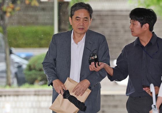 [속보] 법원, '대장동 50억 의혹' 곽상도 전 의원 공소기각…아들은 무죄