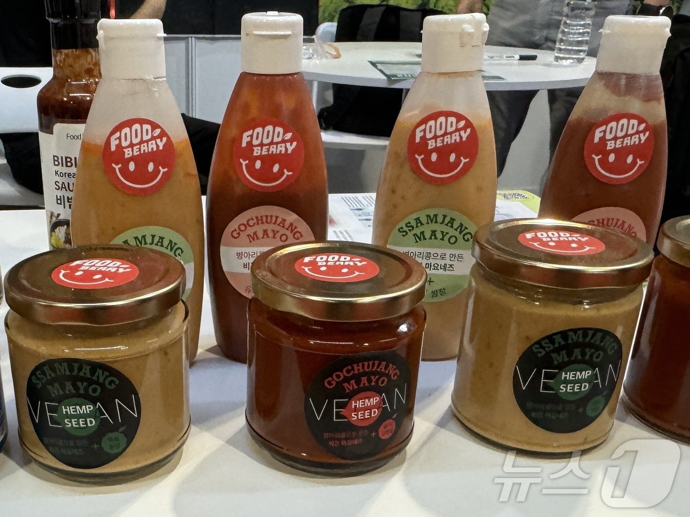 본문 이미지 - 미하스(MIHAS) 박람회에 전시된 한국식 소스