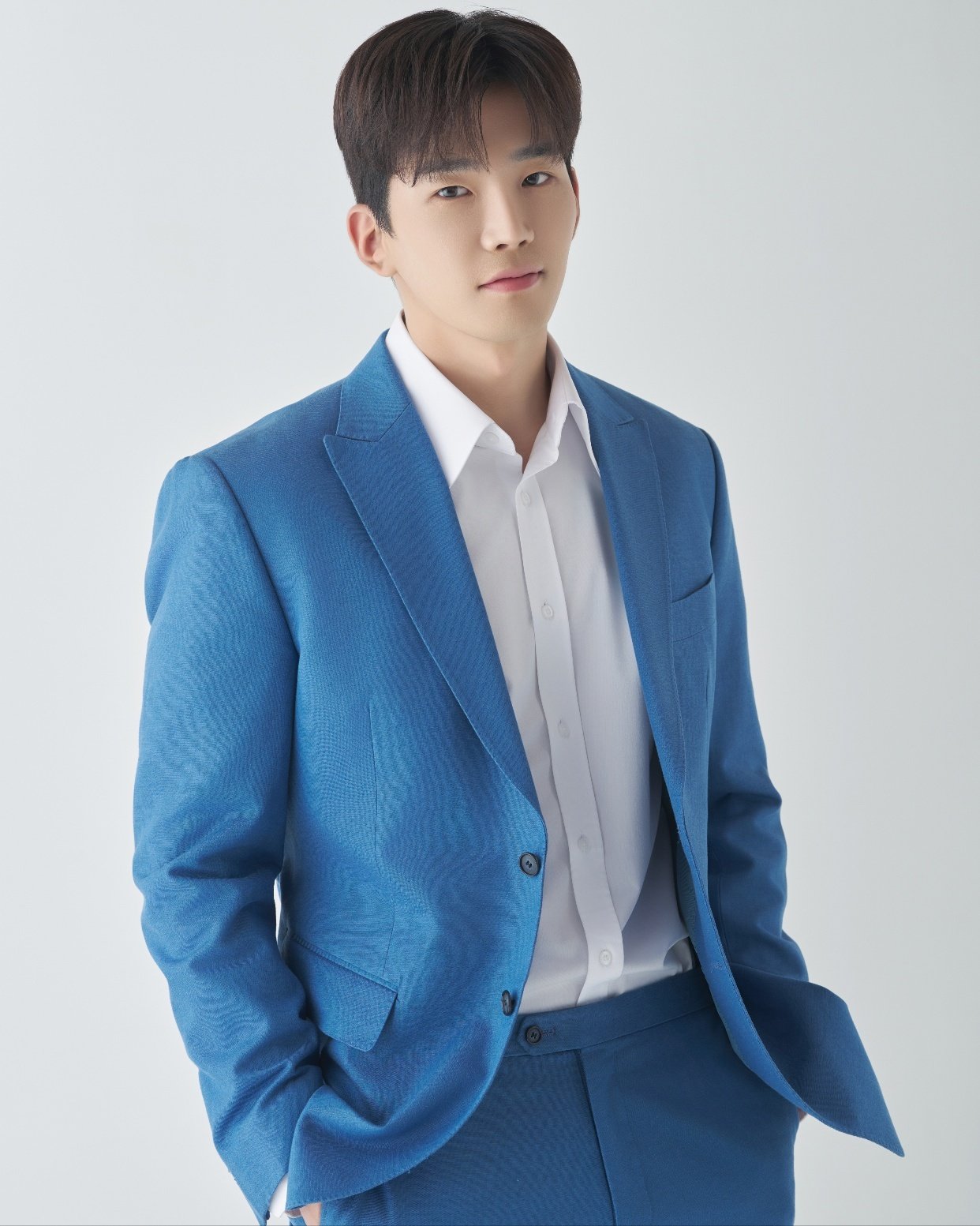 본문 이미지 - 고윤 / 얼리버드 엔터테인먼트