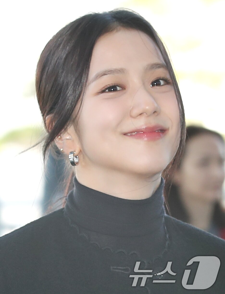 블랙핑크 지수, 향기로운 미소