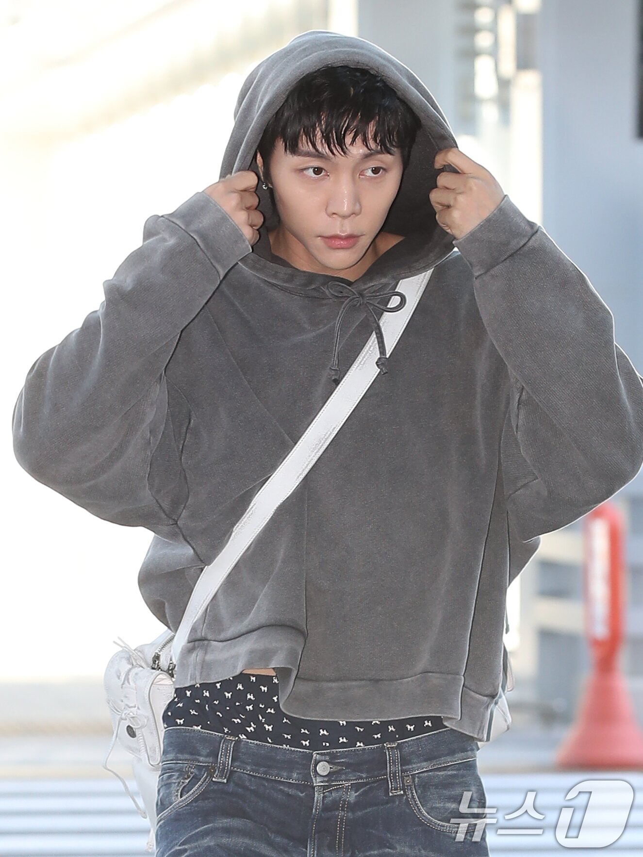 NCT 쟈니, 공항 패션은 로우라이즈