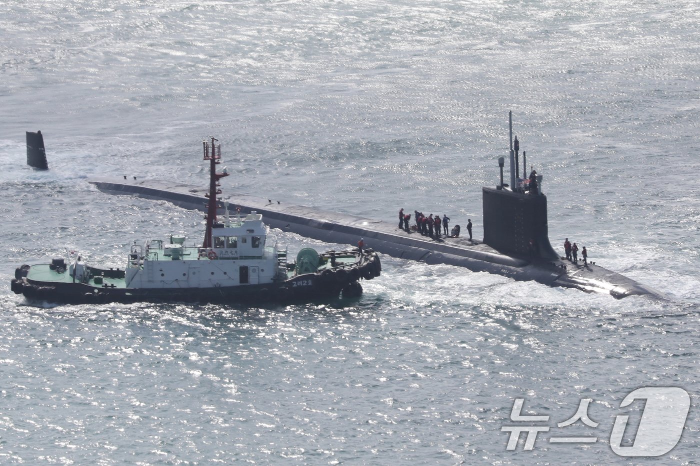 미국 해군 버지니아급 핵잠수함 &#39;버몬트함&#39;&#40;SSN-792·7800톤&#41;이 23일 오전 부산 남구 해군작전사령부 부산작전기지에 입항하고 있다. 2024.9.23/뉴스1 ⓒ News1 윤일지 기자