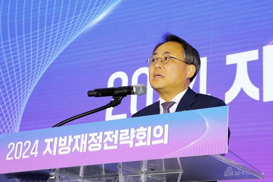 행안차관, 태백시 찾아 석탄 경석 신소재 활용 사업 점검