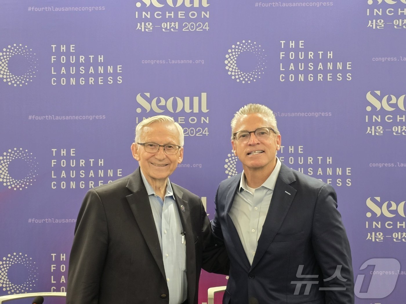 본문 이미지 - 인터뷰에 참석한 제이 화이트 박사(왼쪽)와 게리 하우겐 박사. ⓒ 뉴스1 김정한 기