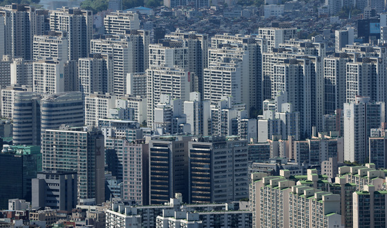 "이사철에 입주 물량 쏟아진다"…가구업계, 가을 인테리어 수요 경쟁