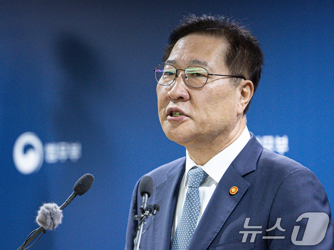 본문 이미지 - 박성재 법무부 장관이 26일 오전 정부과천청사 법무부 브리핑룸에서 신&#40;新&#41; 출입국·이민정책 추진방안을 발표하고 있다.  2024.9.26/뉴스1 ⓒ News1 이재명 기자