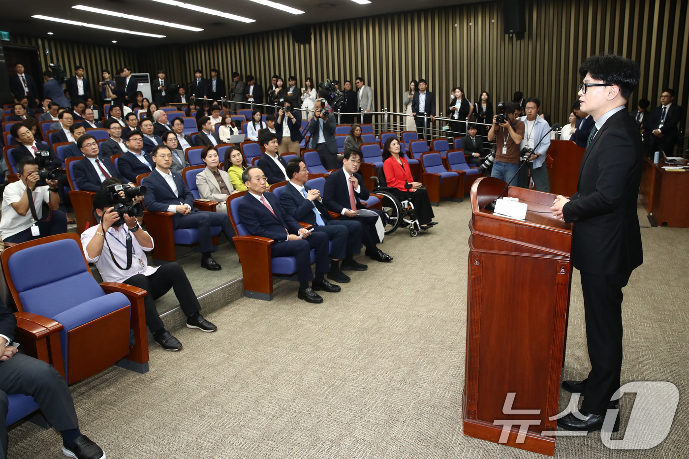 (서울=뉴스1) 이광호 기자 = 한동훈 국민의힘 대표가 26일 오전 서울 여의도 국회에서 열린 의원총회에서 발언하고 있다. 2024.9.26/뉴스1