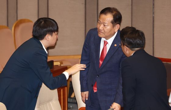 박용진 "이준석, 밥 산다 해놓고 무소식"…명태균 "李, 정말 똑똑한데 감동 못줘"