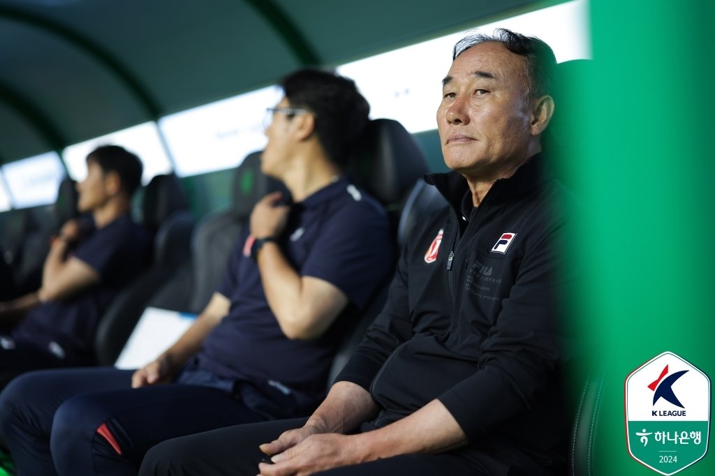 본문 이미지 - 김학범 제주 유나이티드 감독. (한국프로축구연맹 제공)