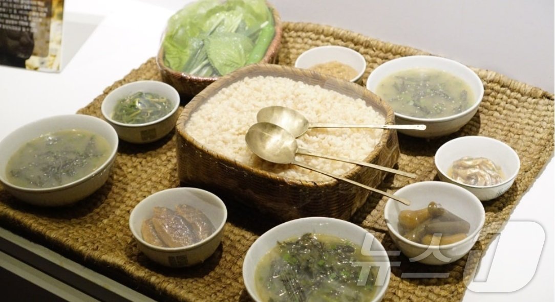 본문 이미지 - 김지순 명인이 재현한 낭푼밥상&#40;낭푼밥상 블로그&#41;/뉴스1