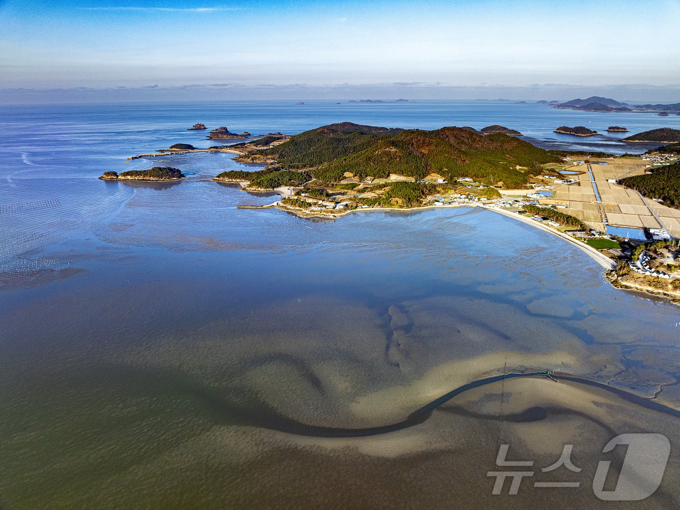 신안 증도 갯벌 전경 &#40;김종규 작가&#41;  /뉴스1