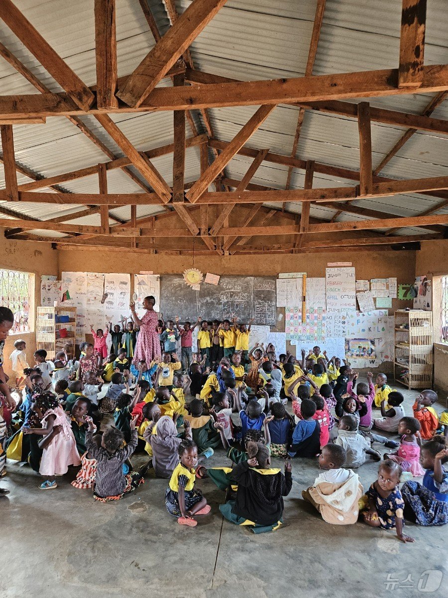 본문 이미지 - 말라위 어린이 후원회가 말라위에 건립한 어린이집.(말라위 어린이 후원회 제공)