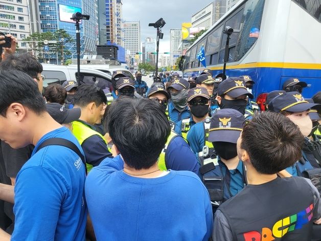 '꺾이지 않는 퍼레이드' 주제…대구퀴어문화축제 개막(종합2보)