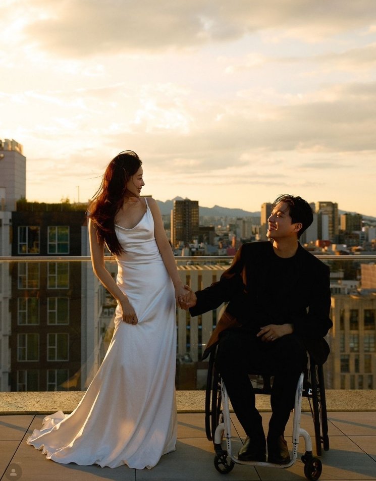 본문 이미지 - 가수 송지은, 박위 인스타그램