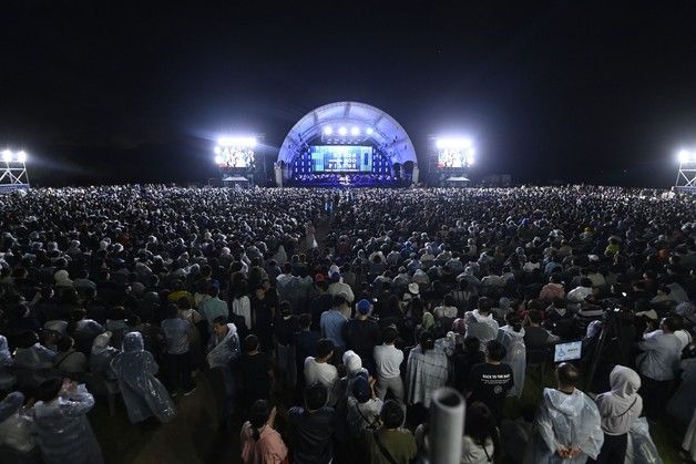 '달성 100대 피아노' 공연 1만8000명 역대급 관람객