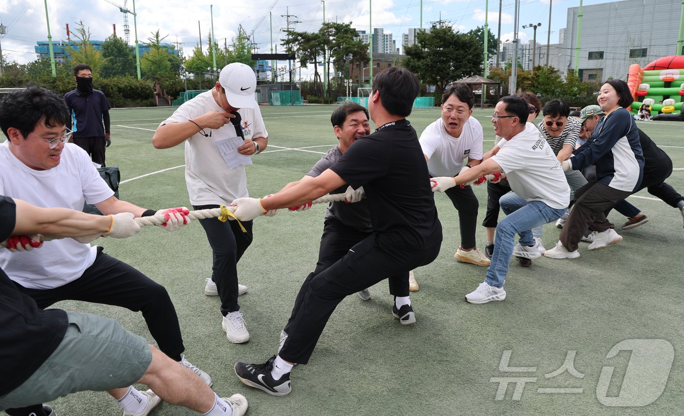 &#39;2024 충북기자협회 한마음체육대회&#39;가 28일 한국폴리텍대학 청주캠퍼스에서 열렸다.&#40;충북기자협회 제공&#41;.2024.9.28/뉴스1  