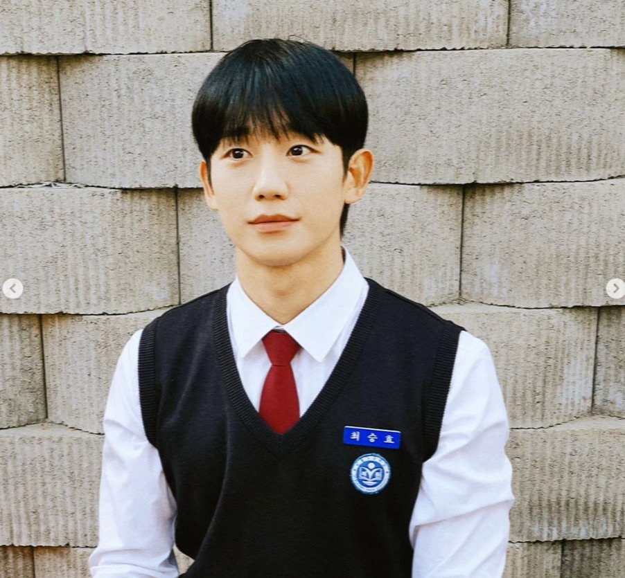 본문 이미지 - 정해인 인스타그램