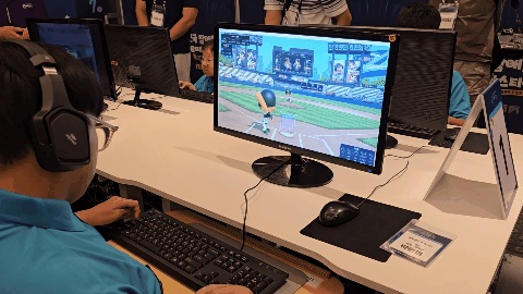 본문 이미지 - 3일 서울 서초구서 열린 전국 장애학생 e페스티벌 e스포츠 대회에서 넷마블 마구마구를 플레이하는 학생./News1 ⓒ 뉴스1 윤주영 기자