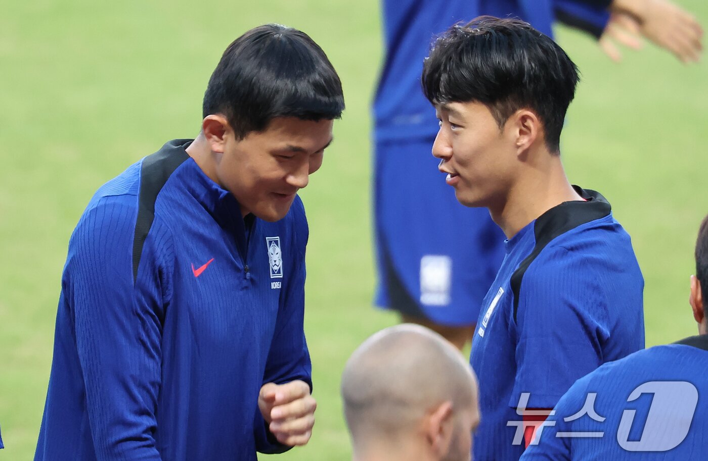 본문 이미지 - 손흥민과 김민재. /뉴스1 ⓒ News1 김도우 기자