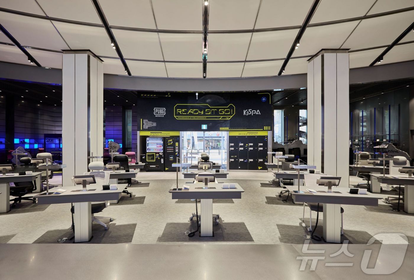 본문 이미지 - 시디즈의 팝업스토어 '더프로그레시브성수' 내부.(시디즈 제공)