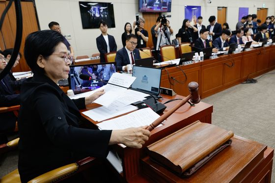 과방위도 '딥페이크 방지법' 통과…아동·청소년 피해영상 삭제 가능