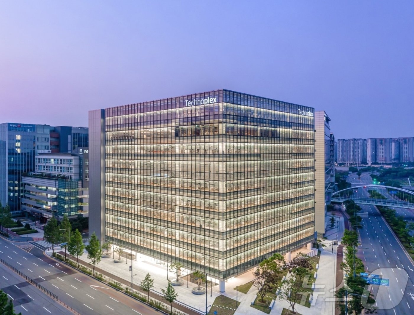 본문 이미지 - 한국앤컴퍼니그룹의 본사인 경기 성남 판교 테크노플렉스.(한국앤컴퍼니그룹 제공) 