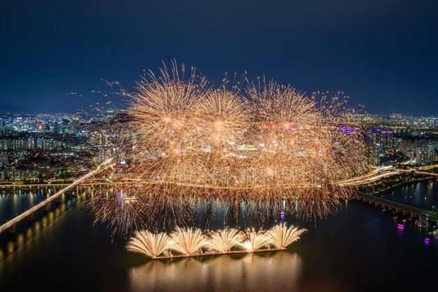 '세계불꽃축제' 안전 대책 마련…여의동로 통제·여의나루역 무정차