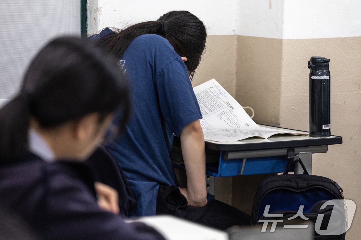 4일 서울 양천구 신목고등학교에서 열린 &#39;2025학년도 대학수학능력시험 9월 모의평가&#39;에 앞서 수험생들이 시험준비를 하고 있다. 2024.9.4/뉴스1 ⓒ News1 사진공동취재단