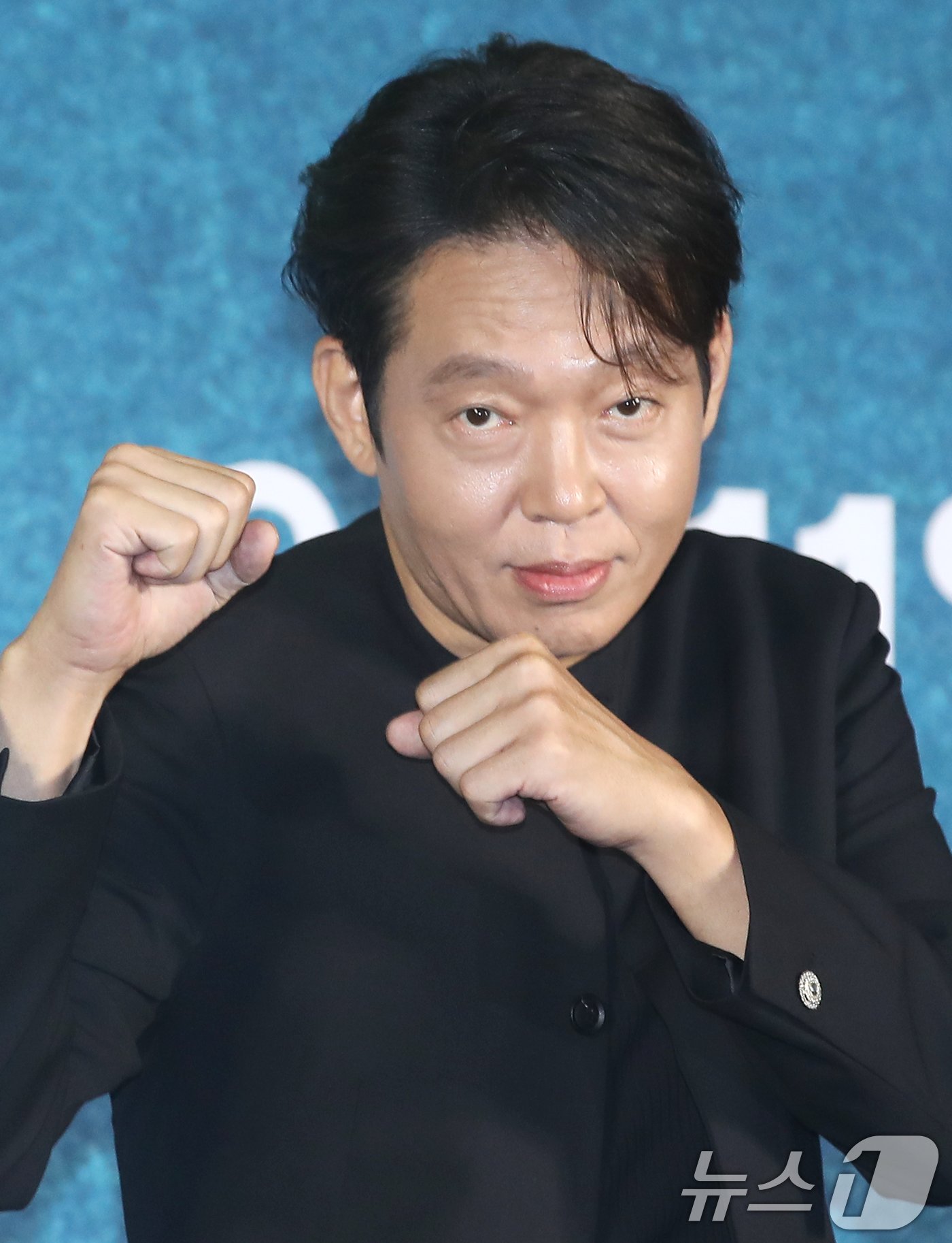 본문 이미지 - 배우 박지환이 5일 오전 서울 구로구 신도림 라마다 호텔에서 열린 디즈니+ 새 오리지널 시리즈 '강매강' 제작발표회에 참석해 포즈를 취하고 있다. '강매강'은 전국 꼴찌 강력반과 초엘리트 신임반장이 만나 최강의 원팀으로 거듭나는 코믹 수사물이다. 2024.9.5/뉴스1 ⓒ News1 권현진 기자